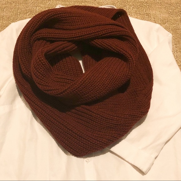 Oversized Infinity Scarf - Burgundy - Picture 2 of 2